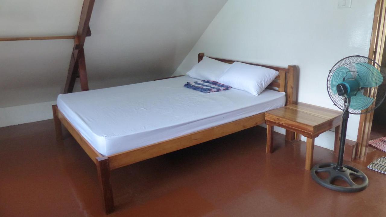 Bangka Hostels El Nido Esterno foto